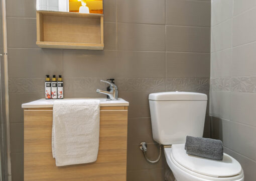 Venetian Well Apartment