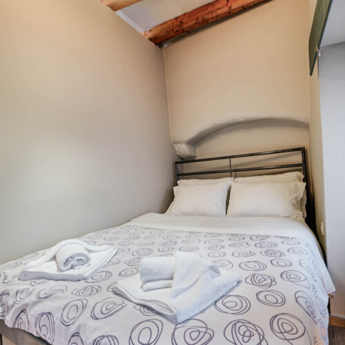 Venetian Well Apartment