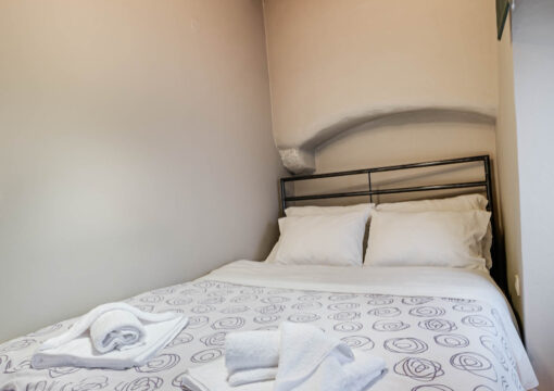 Venetian Well Apartment