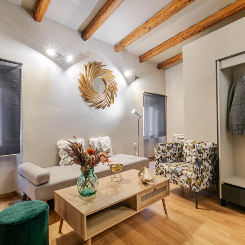 Venetian Well Apartment