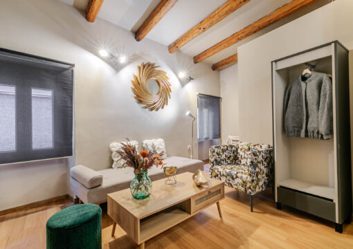 Venetian Well Apartment