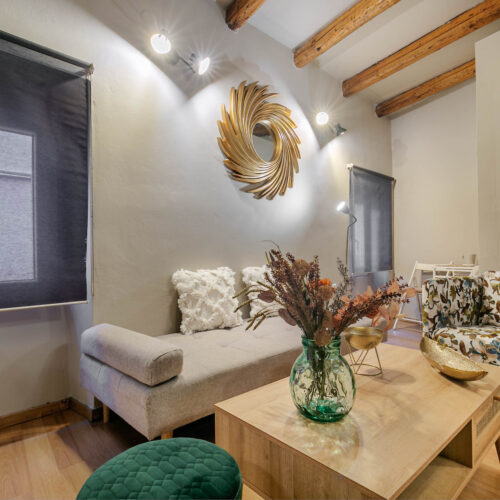 Venetian Well Apartment