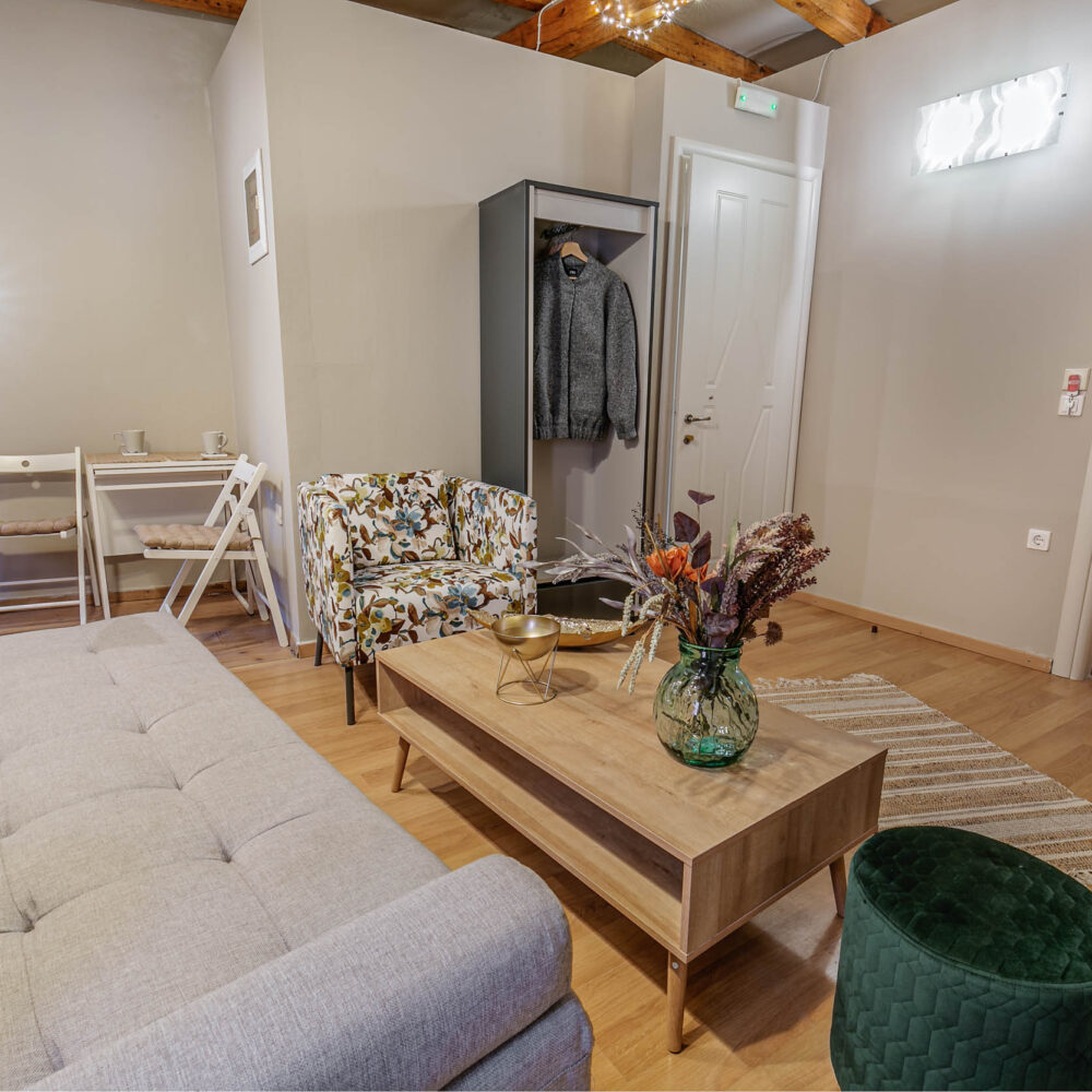 Venetian Well Apartment