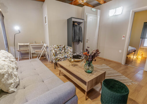 Venetian Well Apartment