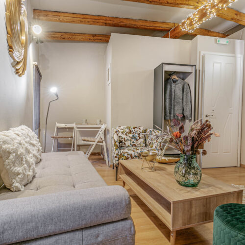 Venetian Well Apartment