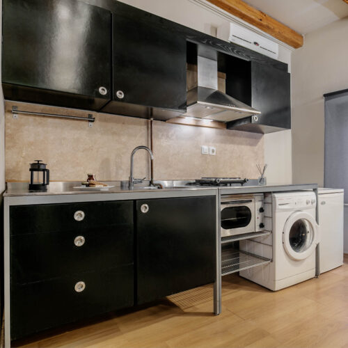 Venetian Well Apartment