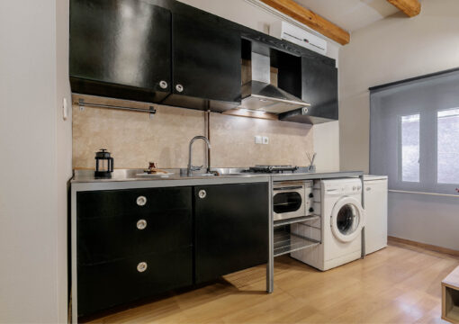 Venetian Well Apartment