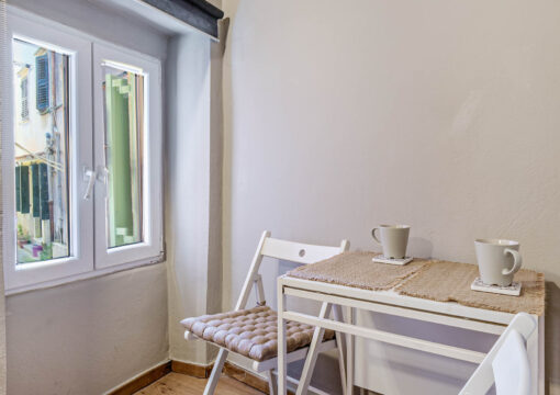 Venetian Well Apartment