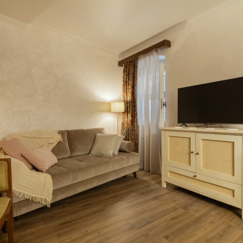 Skalinada Apartment with Penthouse